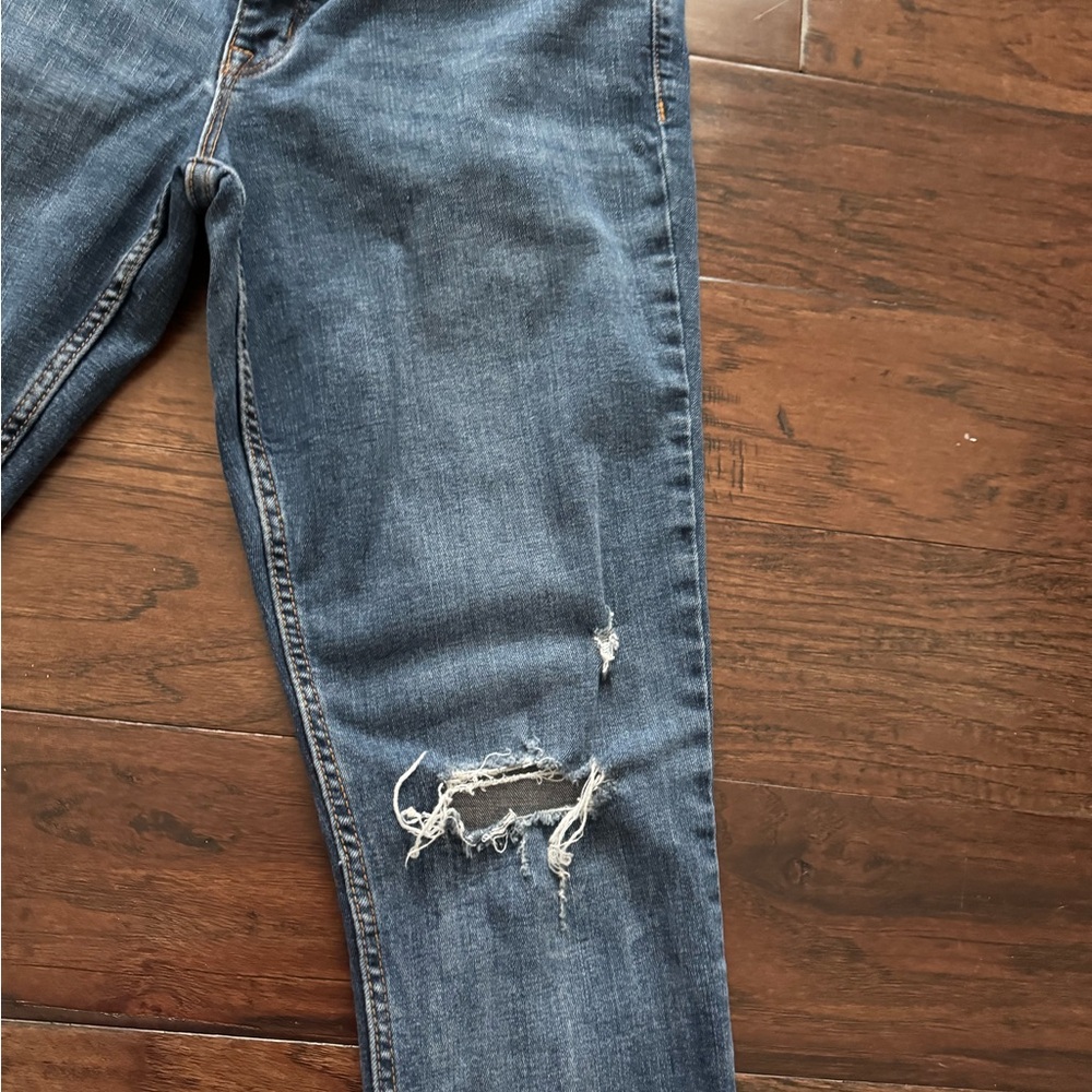 Distressed Blue Jeans - Picture 14 of 16
